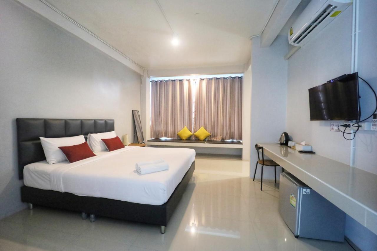 Pugdee Hotel Lang Suan Exterior photo